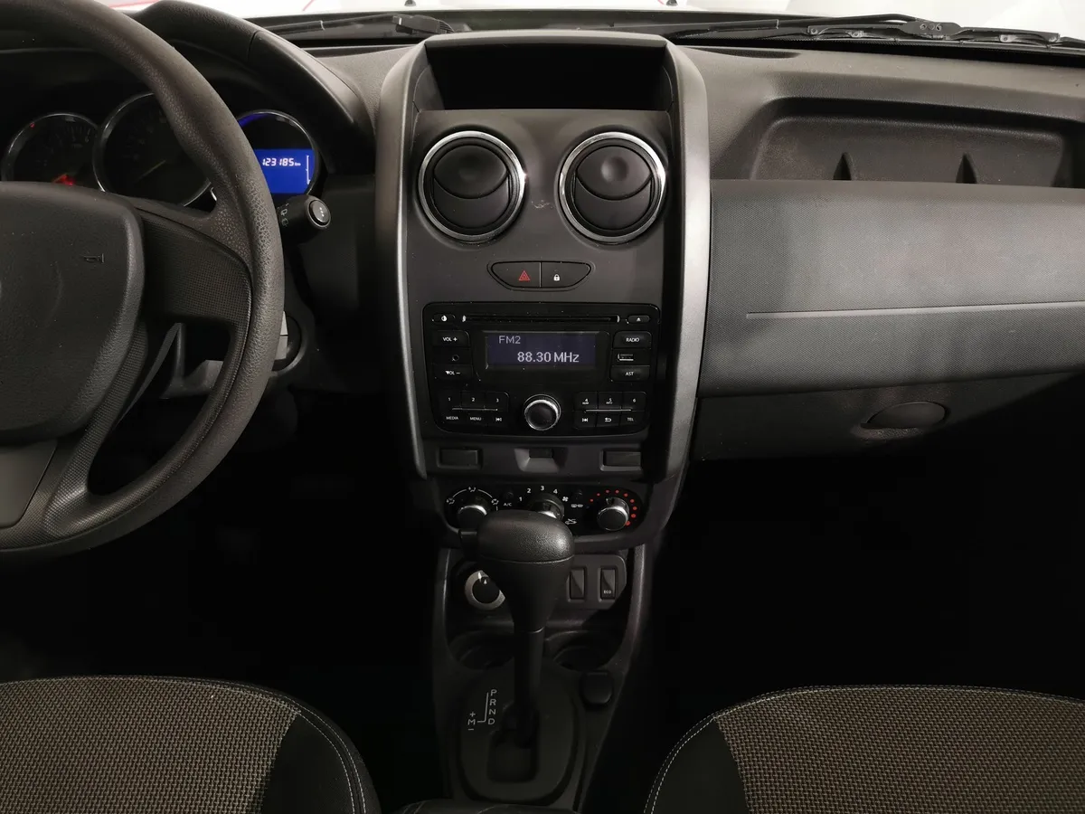 Renault Duster 2.0 AT 4x4 (143 л.с.) Luxe Privilege Зеленый в АВИЛОН. Слайд №14