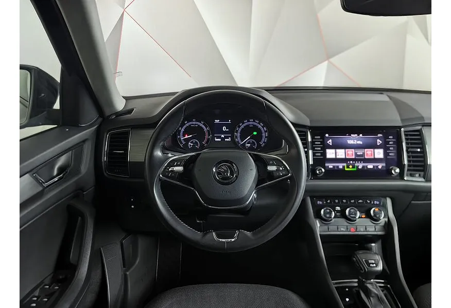 Skoda Kodiaq 2.0 TSI DSG 4X4 (180 л.с.) Черный в АВИЛОН. Слайд №20