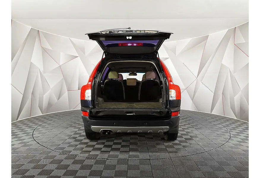 Volvo XC90 2.5 T5 Geartronic AWD (5 мест) (210 л.с.) Черный в АВИЛОН. Слайд №12