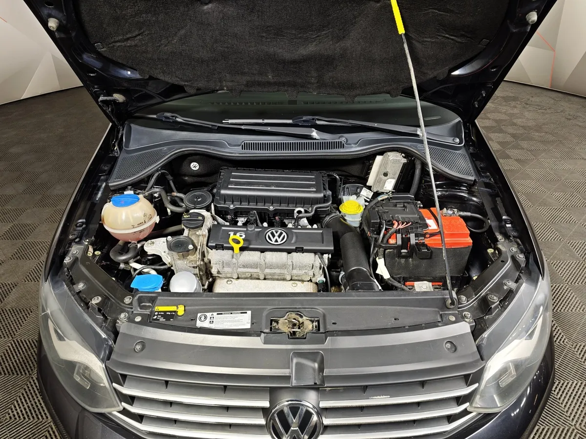 Volkswagen Polo 1.6 MPI AT (110 л.с.) Highline Черный в АВИЛОН. Слайд №11