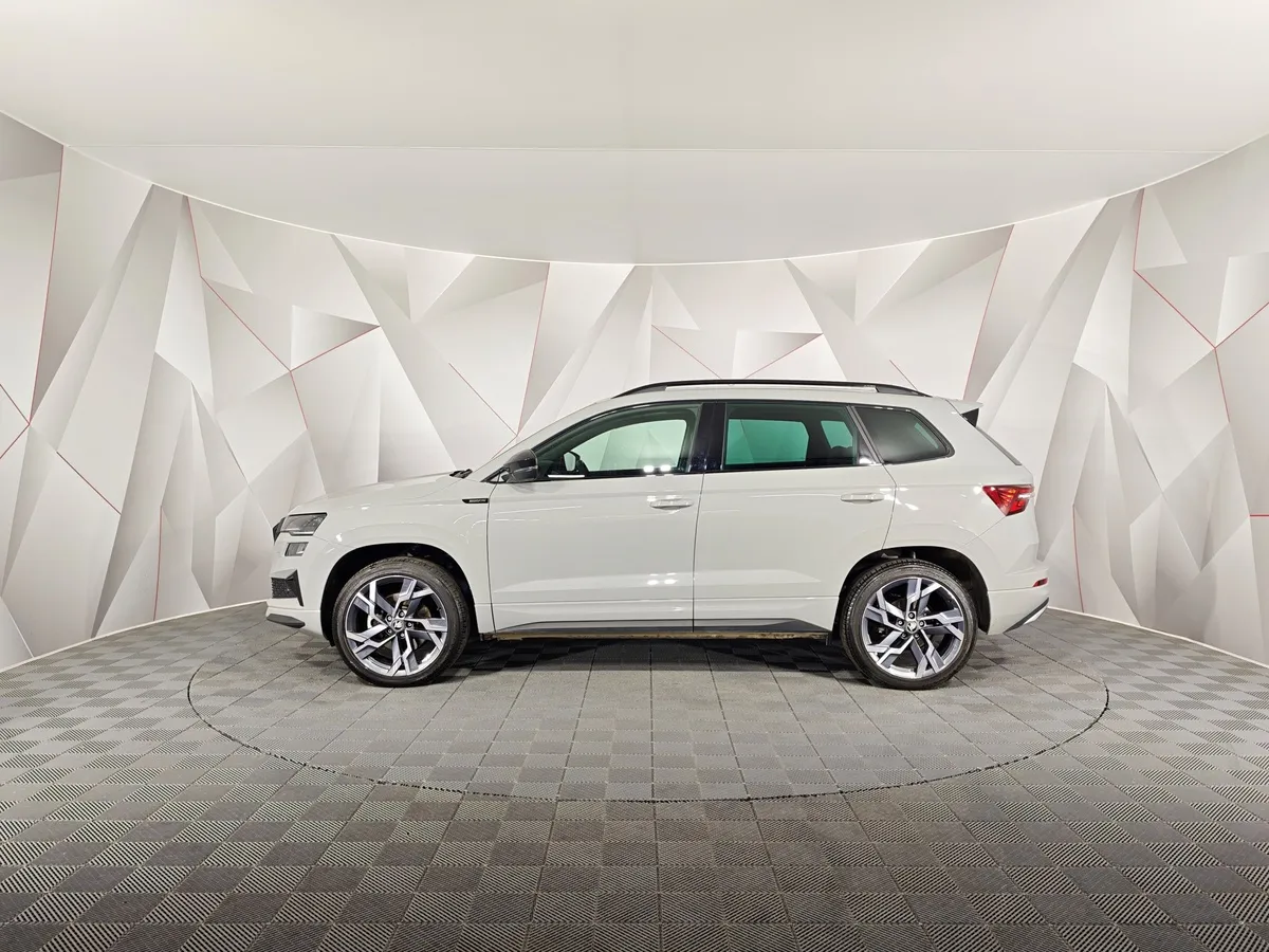 Skoda Karoq 2.0 AMT AWD (190 л.с.) SportLine 4х4 Серый в АВИЛОН. Слайд №5