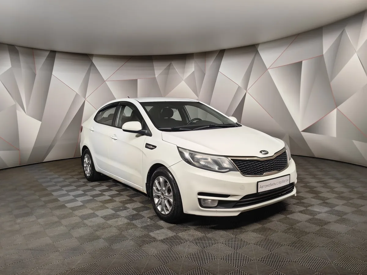 Kia Rio 1.6 AT (123 л.с.) Белый в АВИЛОН. Слайд №3