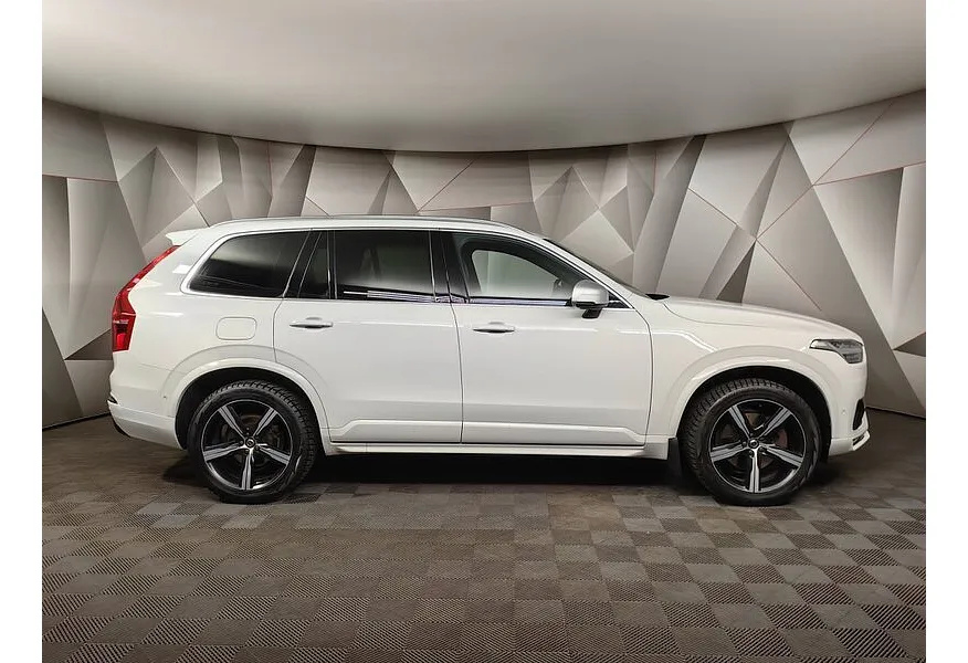 Volvo XC90 2.0 T5 Drive-E AT AWD (249 л.с.) R-Design Белый в АВИЛОН. Слайд №6