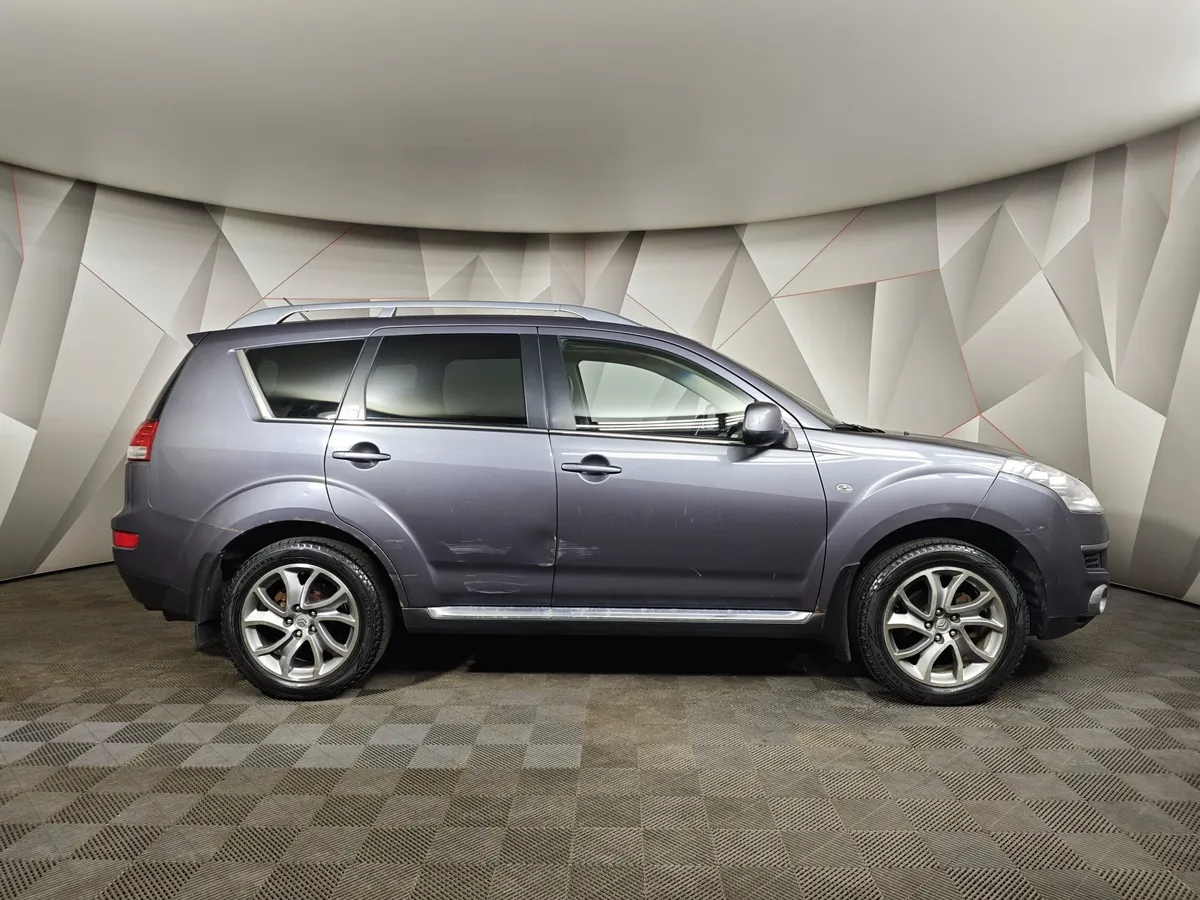 Citroen C-Crosser 2.4 CVT 4WD (170 л.с.) Серый в АВИЛОН. Слайд №6