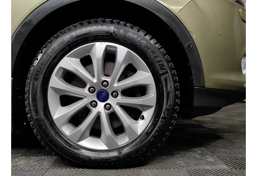 Ford Kuga 1.6 EcoBoost AT AWD (150 л.с.) Titanium Зеленый в АВИЛОН. Слайд №9