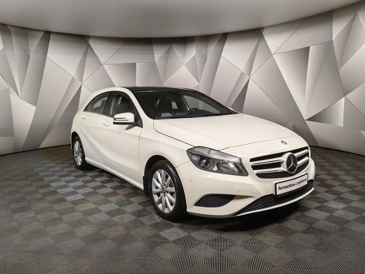 Mercedes-Benz A-Класс A 180 7G-DCT (122 л.с.) Особая серия Белый в АВИЛОН. Слайд №3