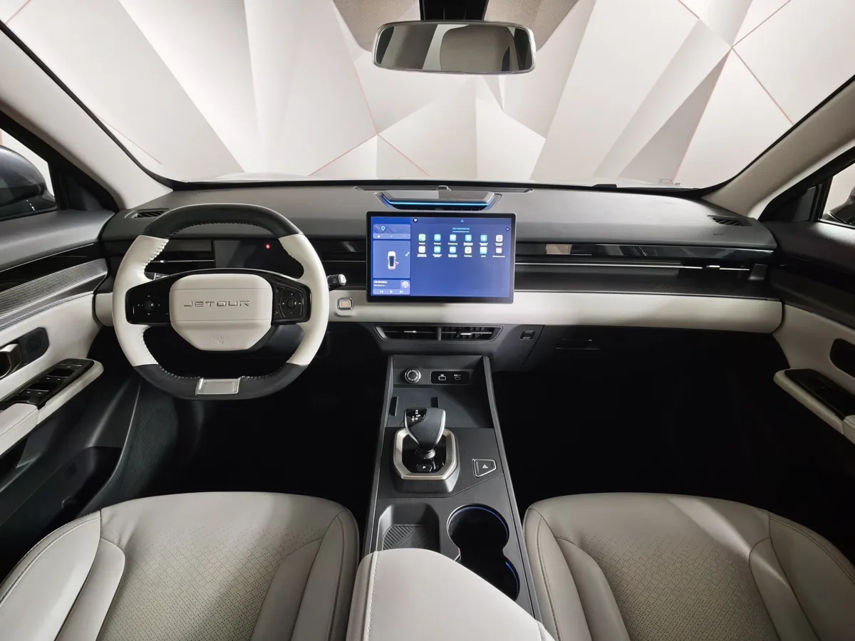 JETOUR Dashing 1.5T 6DCT 2WD (147 л.с.) Elite Серый в АВИЛОН. Слайд №14