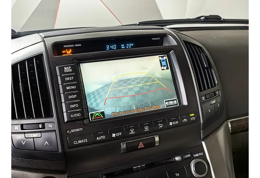 АВИЛОН - Toyota Land Cruiser 4.5 Twin-Turbo D AT 4WD (5 мест) (235 л.с.) Престиж Красный - slide 9
