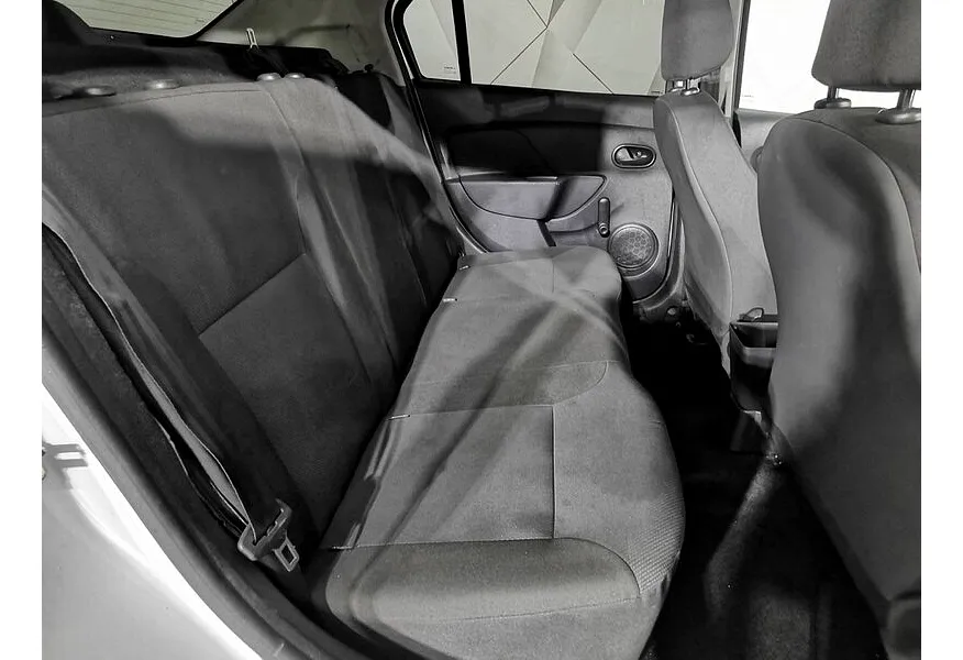 Renault Logan 1.6 MT (82 л.с.) Белый в АВИЛОН. Слайд №9