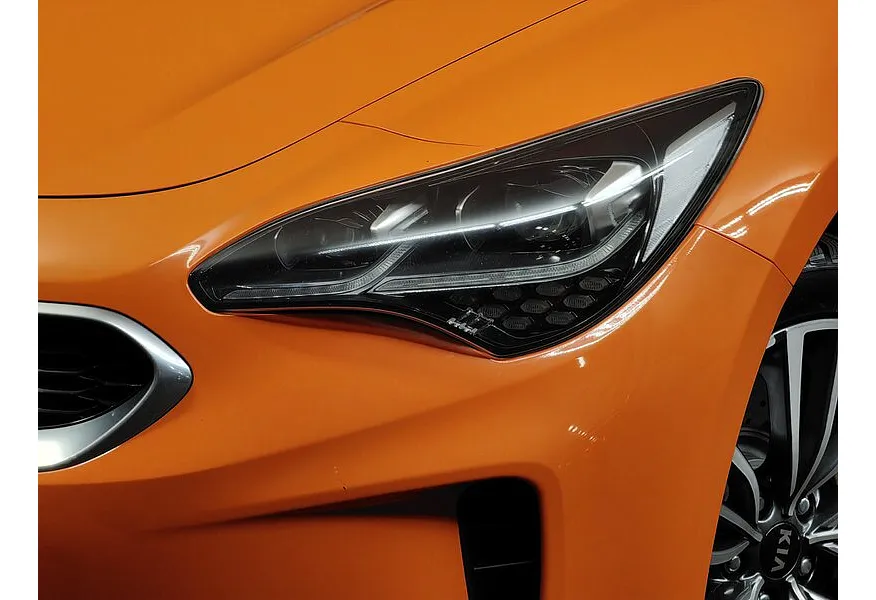 Kia Stinger 2.0 AT AWD (197 л.с.) Luxe Оранжевый в АВИЛОН. Слайд №10