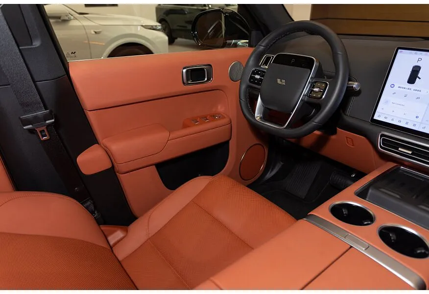 Li Auto L6 1.5 AT 4WD (150 л.с.) Max Серый в АВИЛОН. Слайд №8