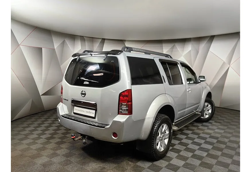 Nissan Pathfinder 4.0 AT (269 л.с.) Серебристый в АВИЛОН. Слайд №2