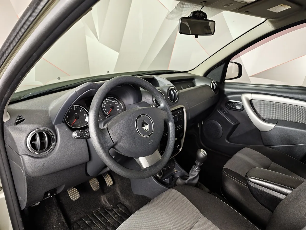 Renault Duster 2.0 MT 4x4 (143 л.с.) Коричневый в АВИЛОН. Слайд №16