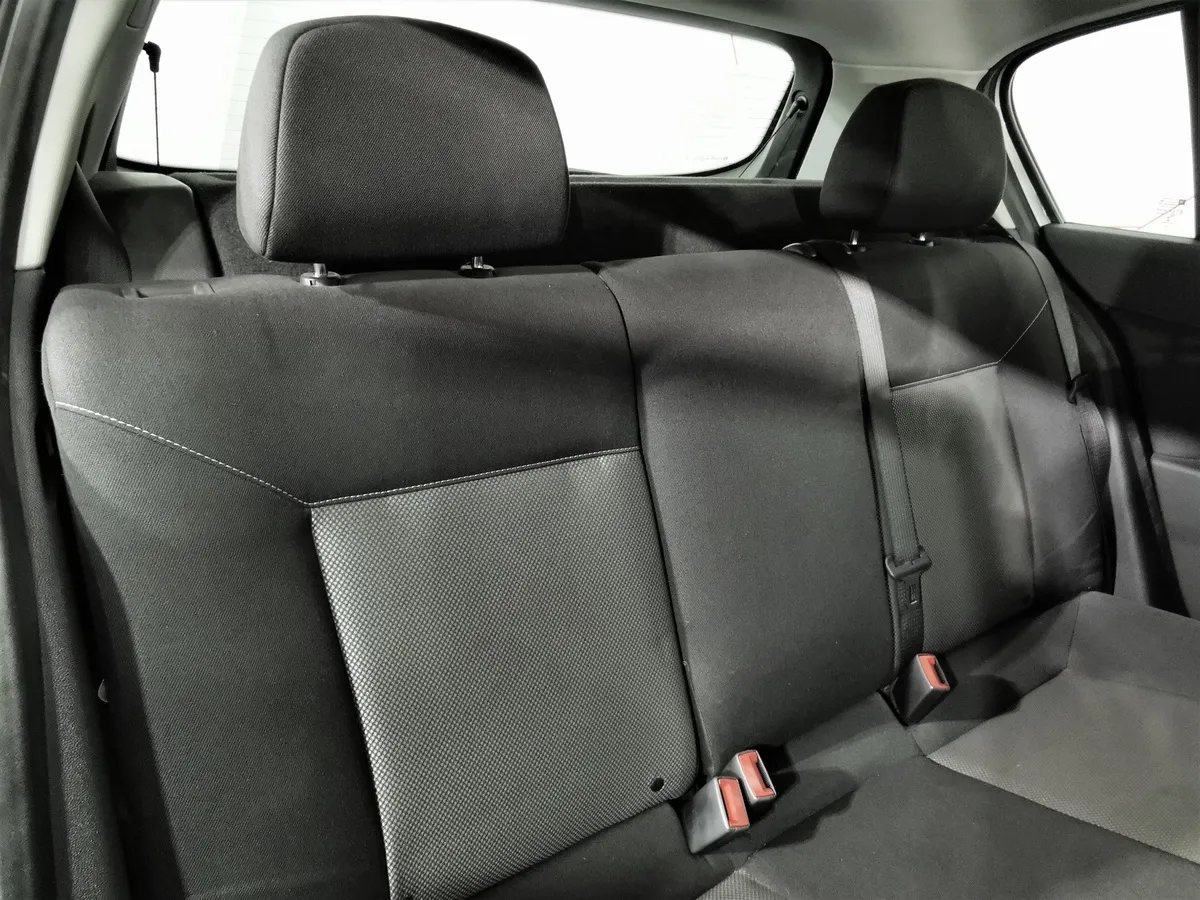 Opel Astra 1.6 MT (115 л.с.) Серебристый в АВИЛОН. Слайд №16