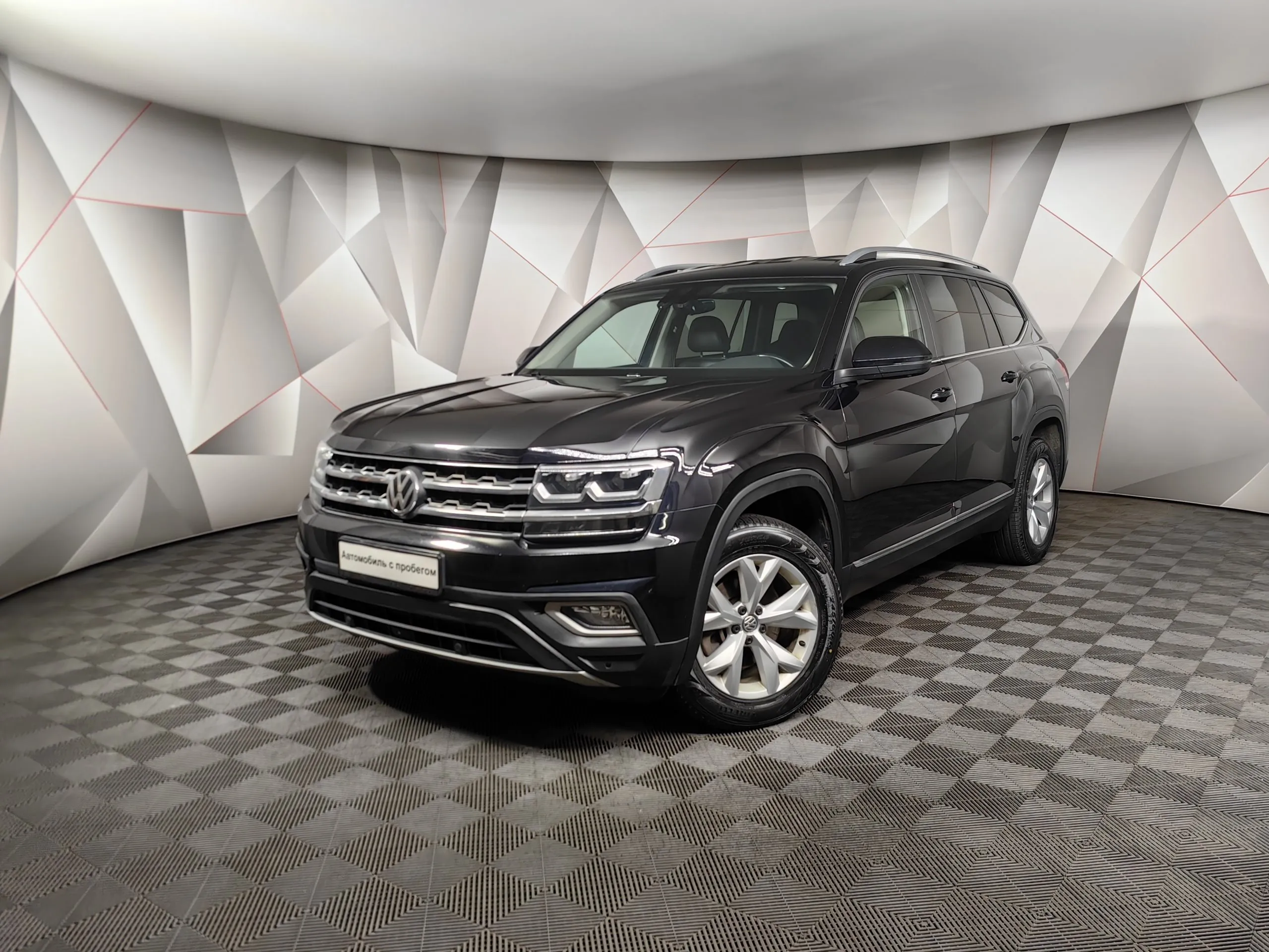 Volkswagen Teramont 3.6 V6 AT 4Motion (280 л.с.) Status Черный в Москве №  ТИ-UY40839. Купить Volkswagen Teramont I Автомат Бензиновый с пробегом  131481 км. Цена 3488000