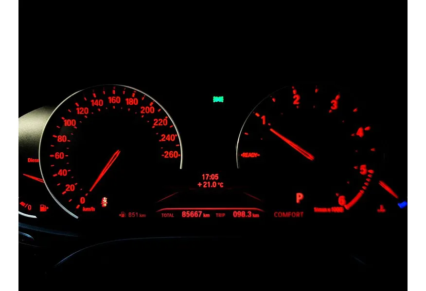 АВИЛОН - BMW 5 серия 520d xDrive Steptronic (190 л.с.) Белый - slide 14
