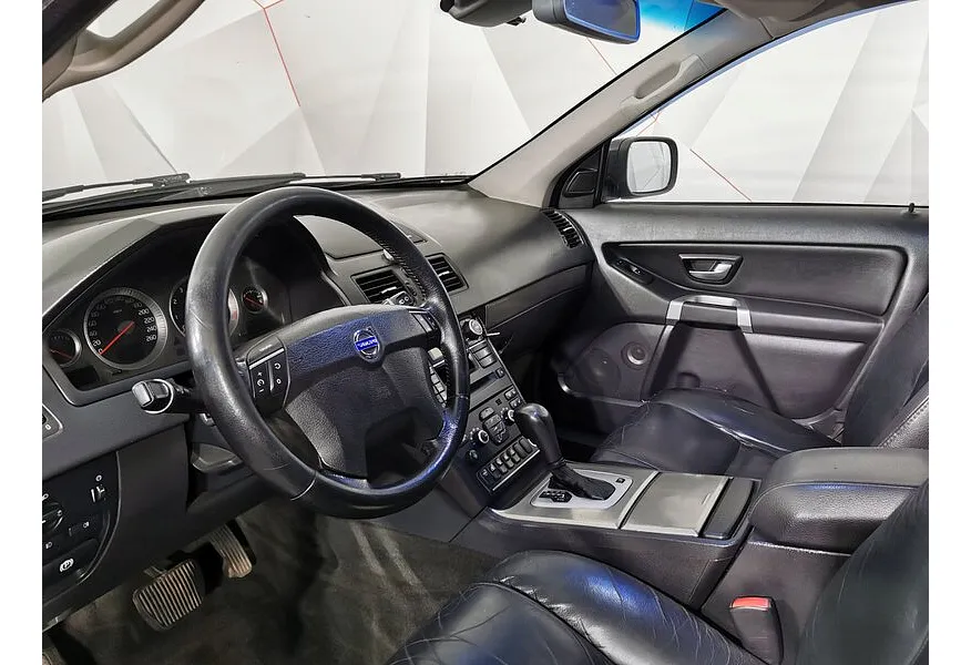 Volvo XC90 2.5 T5 Geartronic AWD (5 мест) (210 л.с.) Синий в АВИЛОН. Слайд №18