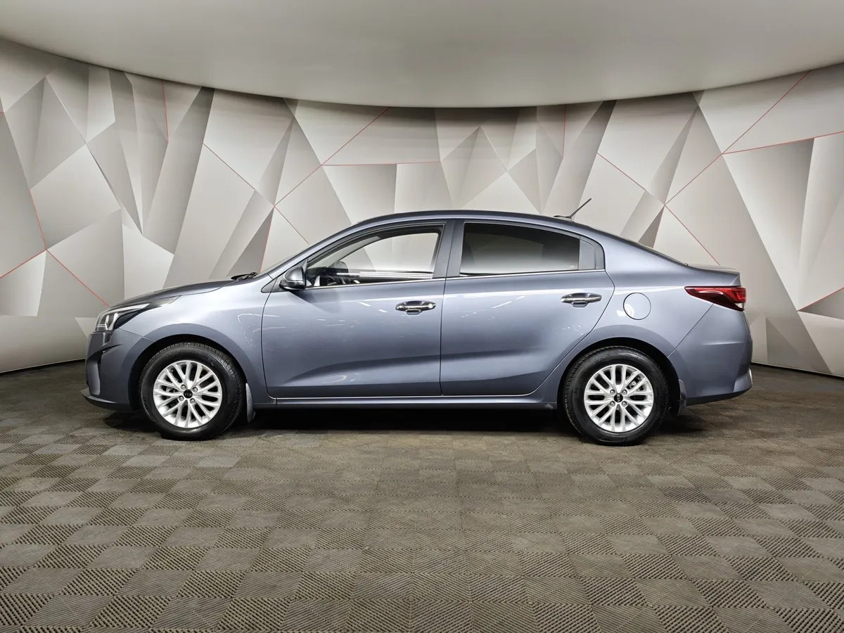 Kia Rio 1.6 AT (123 л.с.) Серый в АВИЛОН. Слайд №5