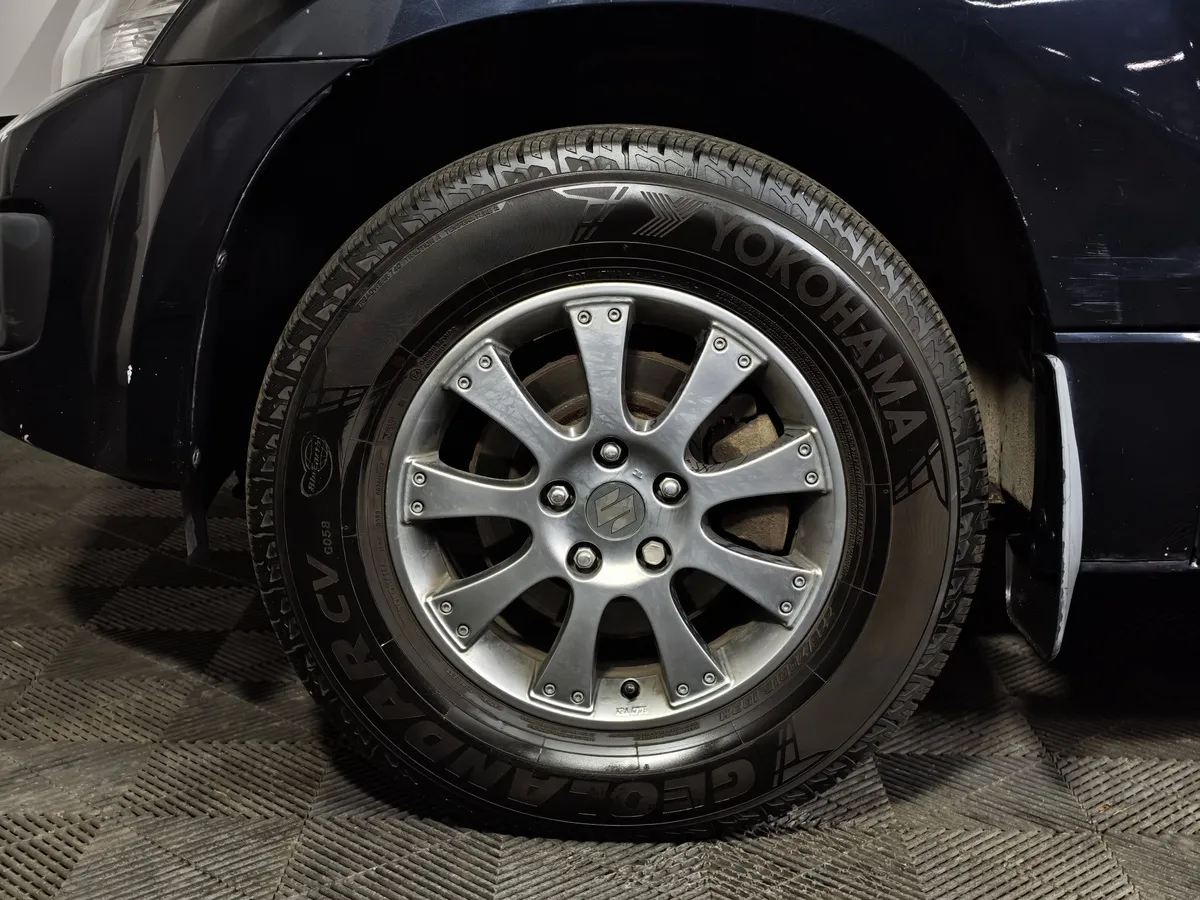 Suzuki Grand Vitara 2.0 AT AWD (140 л.с.) Черный в АВИЛОН. Слайд №9