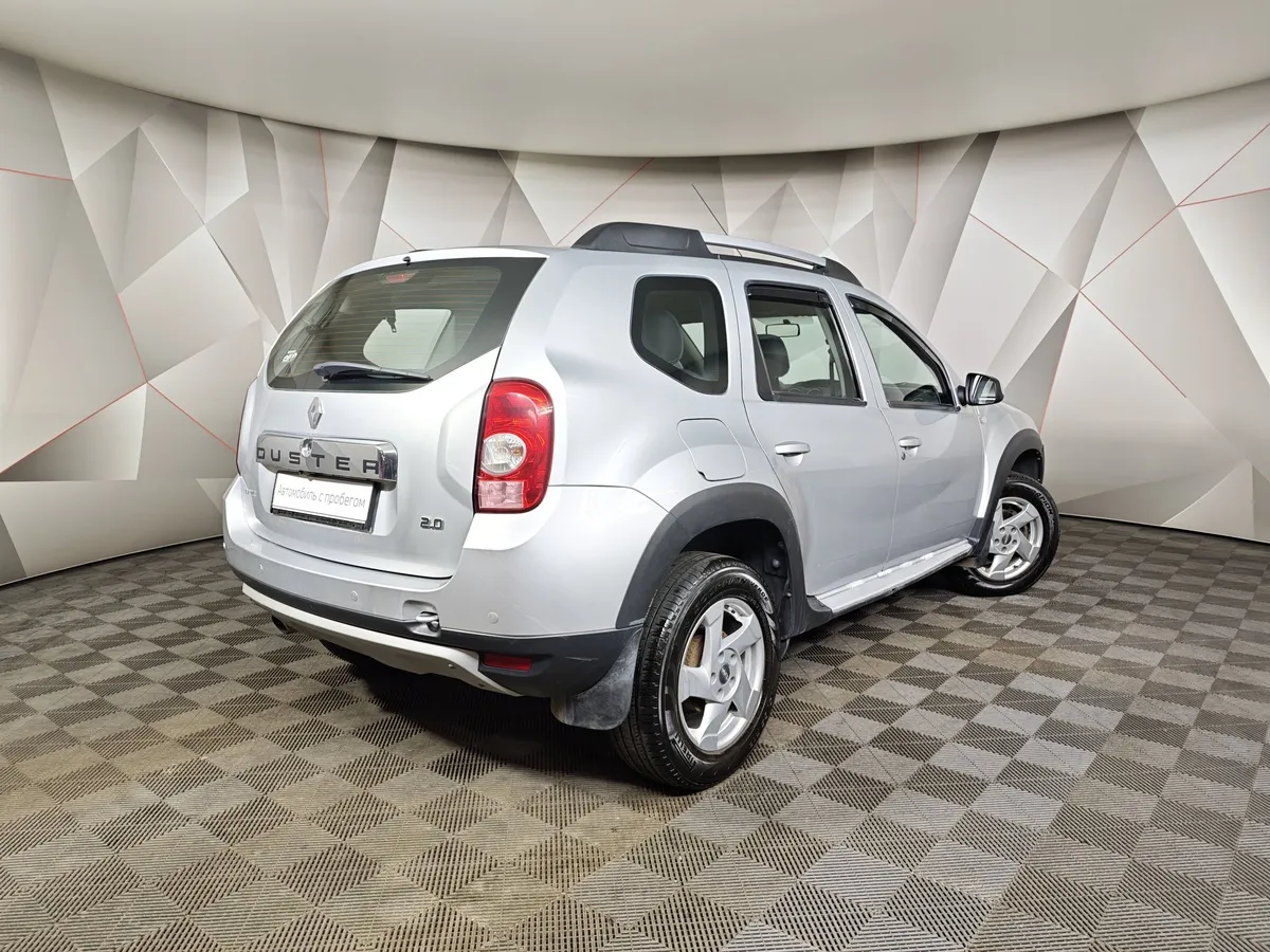 Renault Duster 2.0 MT 4x4 (135 л.с.) Серый в АВИЛОН. Слайд №2
