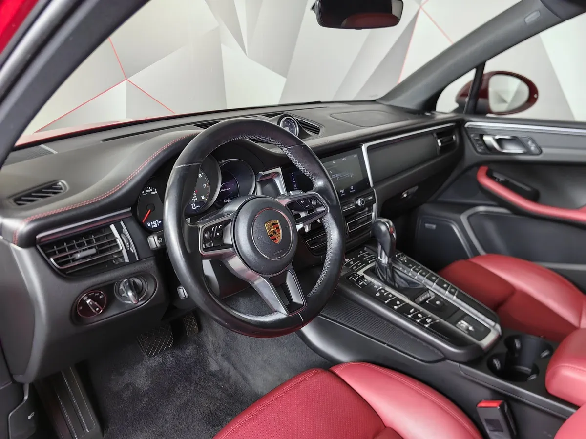 Porsche Macan 2.0 TFSI AMT 4WD (265 л.с.) R4 Красный в АВИЛОН. Слайд №19