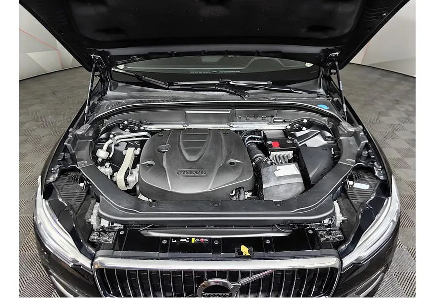 Volvo XC60 2.0 D4 AT AWD (190 л.с.) Inscription Черный в АВИЛОН. Слайд №11