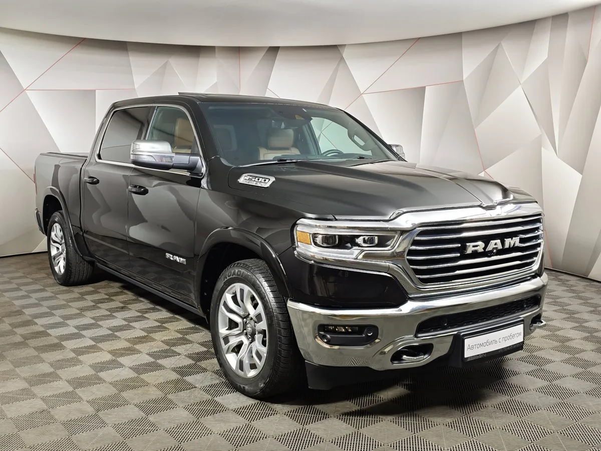RAM 1500 5.7 AT 4x4 6'4" box (400 л.с.) Черный в АВИЛОН. Слайд №3