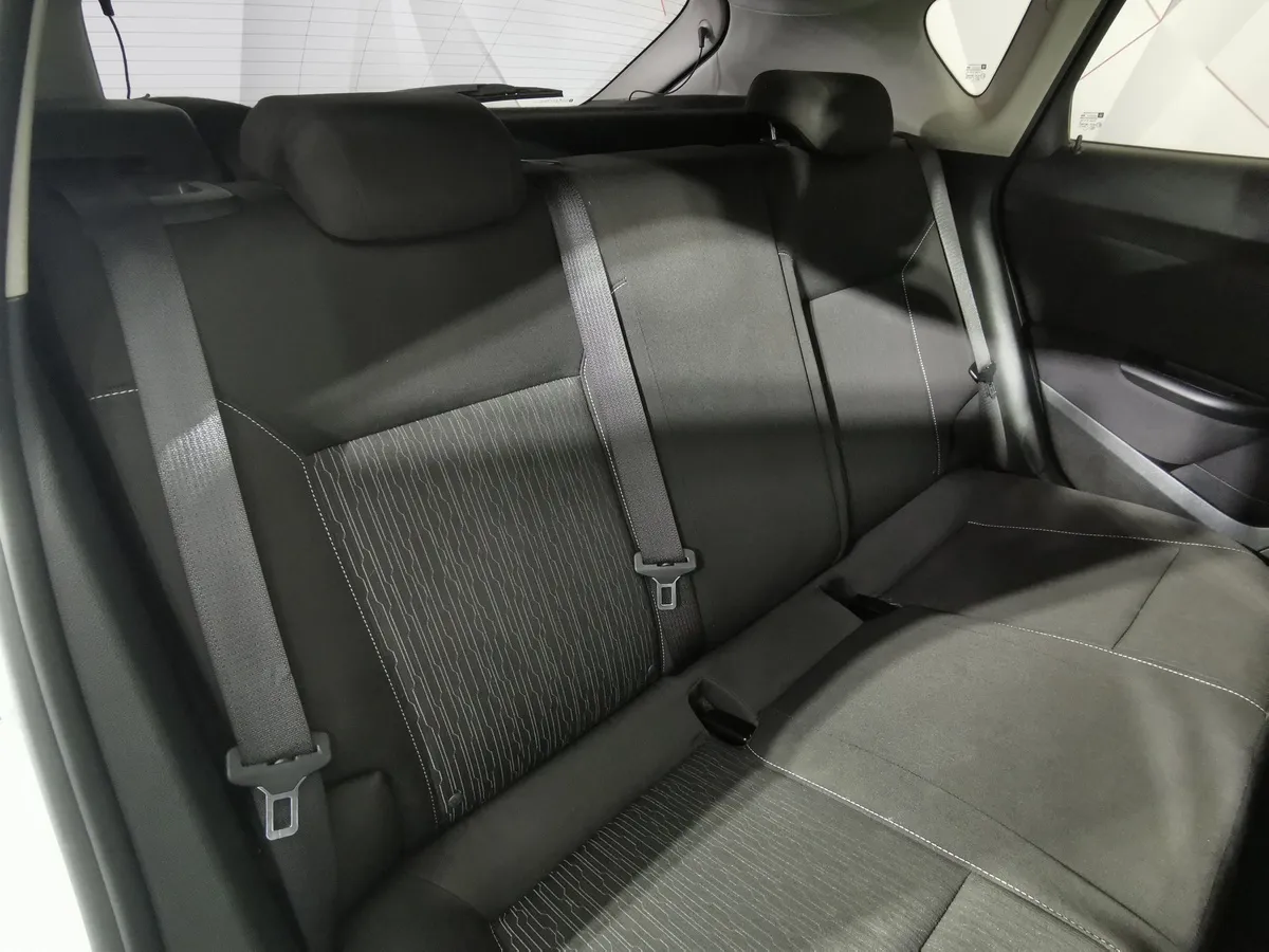 Opel Astra 1.6 AT (115 л.с.) Белый в АВИЛОН. Слайд №16