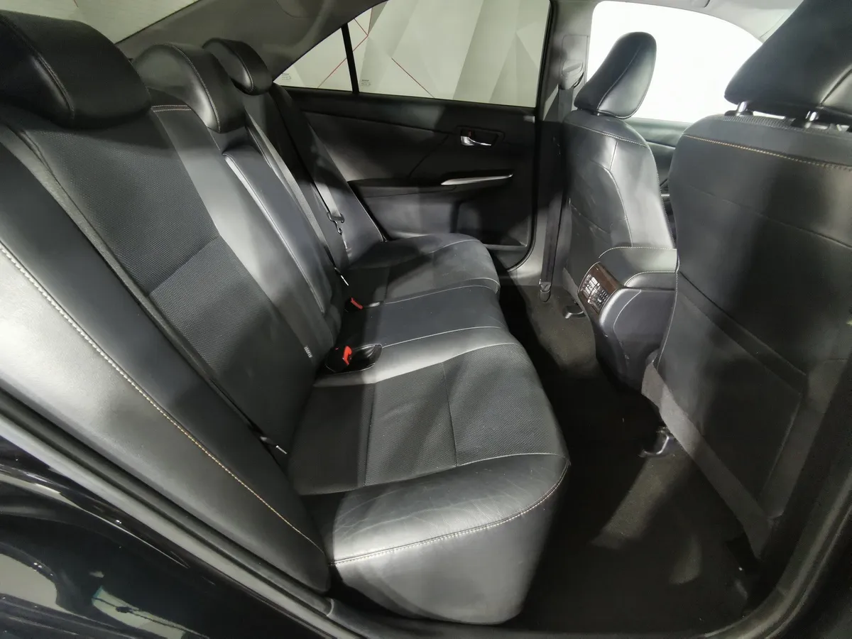 Toyota Camry 2.0 AT (148 л.с.) Черный в АВИЛОН. Слайд №15