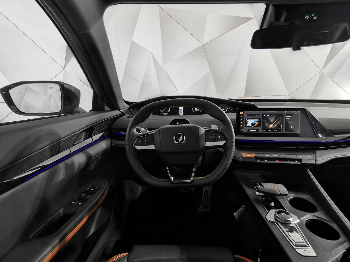 Changan UNI-V 1.5 AMT (181 л.с.) Tech Серый в АВИЛОН. Слайд №20