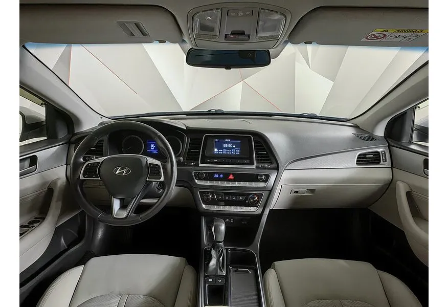 Hyundai Sonata 2.0 MPi AT (150 л.с.) Comfort Серебристый в АВИЛОН. Слайд №14