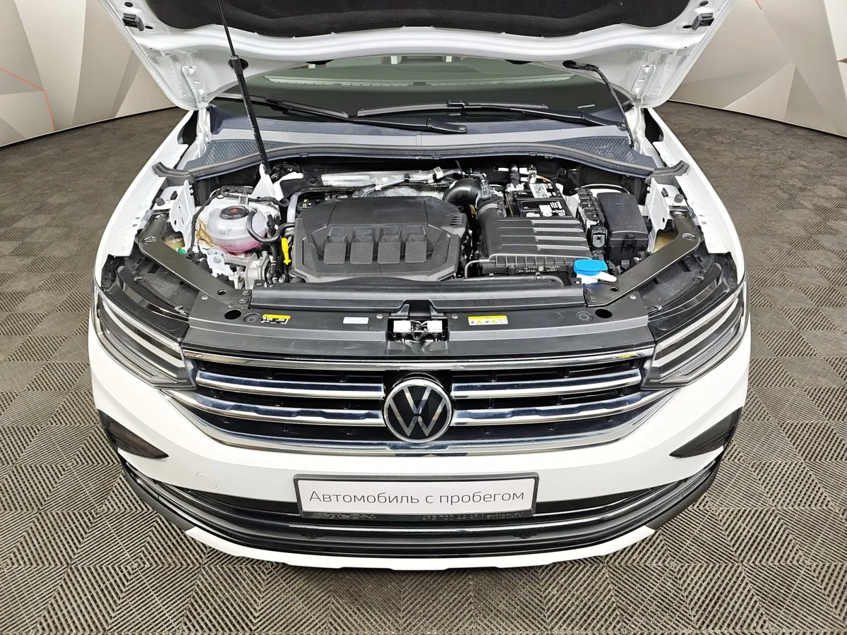 Volkswagen Tiguan 2.0 TSI 4Motion AT (180 л.с.) Urban Sport Белый в АВИЛОН. Слайд №11