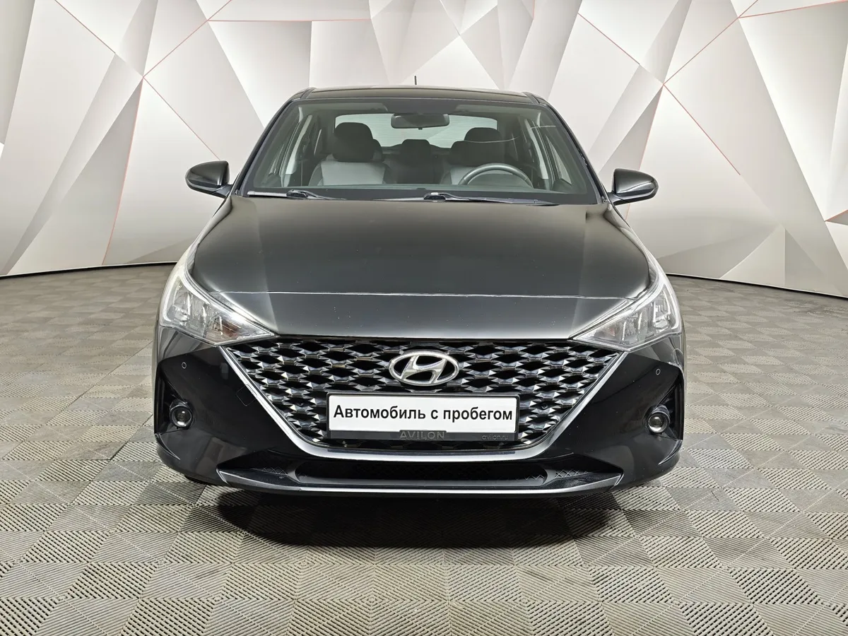 Hyundai Solaris 1.6 AT (123 л.с.) Elegance Черный в АВИЛОН. Слайд №7