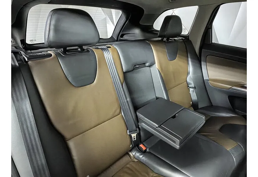 Volvo XC60 2.4 D5 Geartronic AWD (215 л.с.) Коричневый в АВИЛОН. Слайд №17