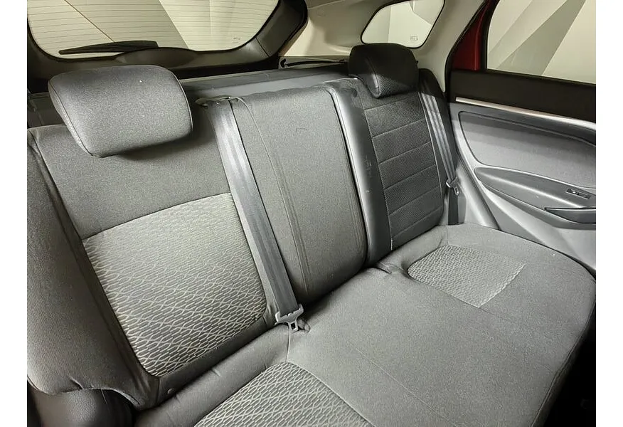 ВАЗ (Lada) Vesta 1.6 CVT (113 л.с.) Красный в АВИЛОН. Слайд №17