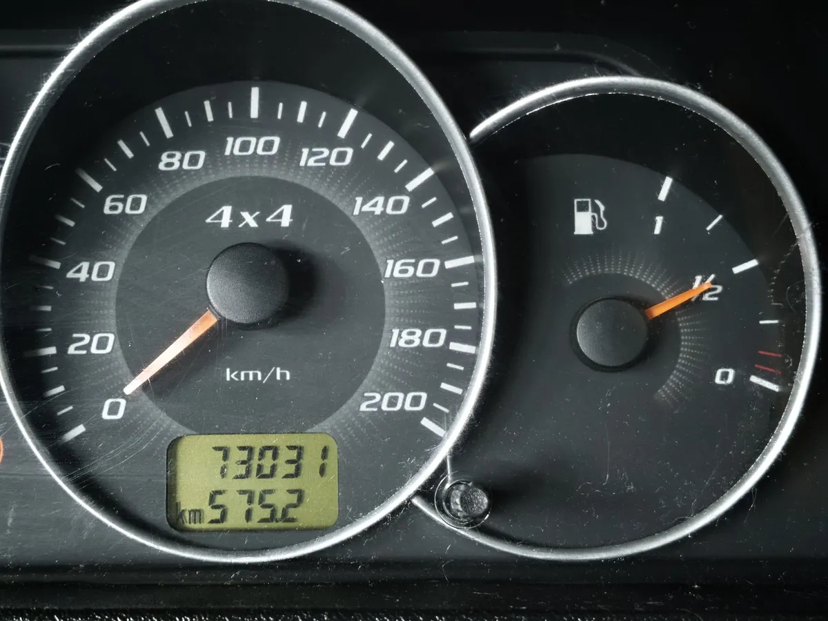 ВАЗ (Lada) 4x4 1.7 MT 8 кл. (83 л.с.) Серебристый в АВИЛОН. Слайд №12