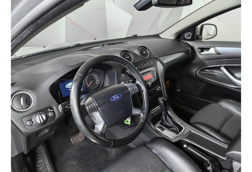 Ford Mondeo 2.0 TDCi PowerShift (140 л.с.) Titanium Серебристый в АВИЛОН. Слайд №17