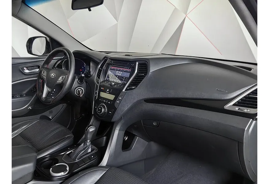 Hyundai Santa Fe 2.4 AT 4WD (175 л.с.) Dynamic Серебристый в АВИЛОН. Слайд №13