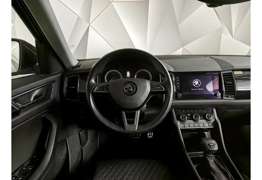 Skoda Kodiaq 2.0 TSI DSG 4X4 (180 л.с.) Коричневый в АВИЛОН. Слайд №19