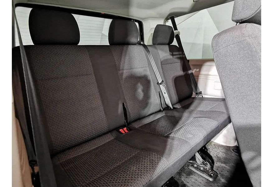 Volkswagen Caravelle 2.0 TDI DSG L1 (140 л.с.) Trendline Черный в АВИЛОН. Слайд №21