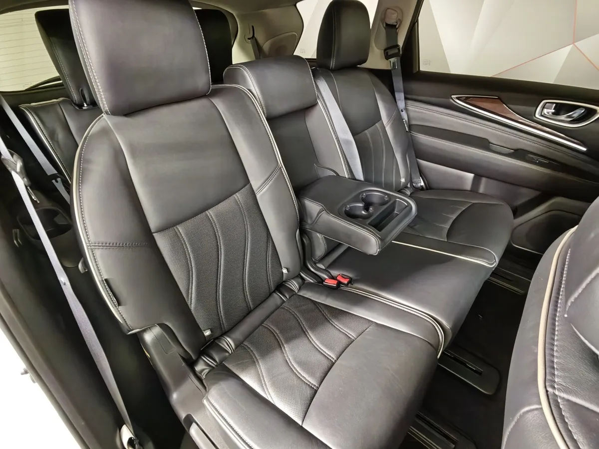 Infiniti QX60 3.5 CVT 4WD (283 л.с.) Premium Белый в АВИЛОН. Слайд №17