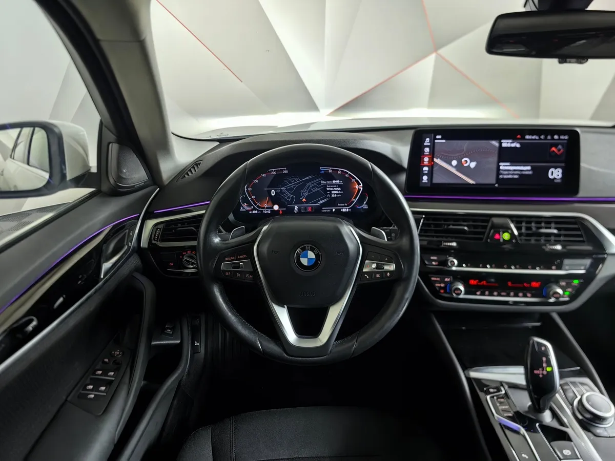 BMW 5 серия 520d Steptronic (190 л.с.) Белый в АВИЛОН. Слайд №15