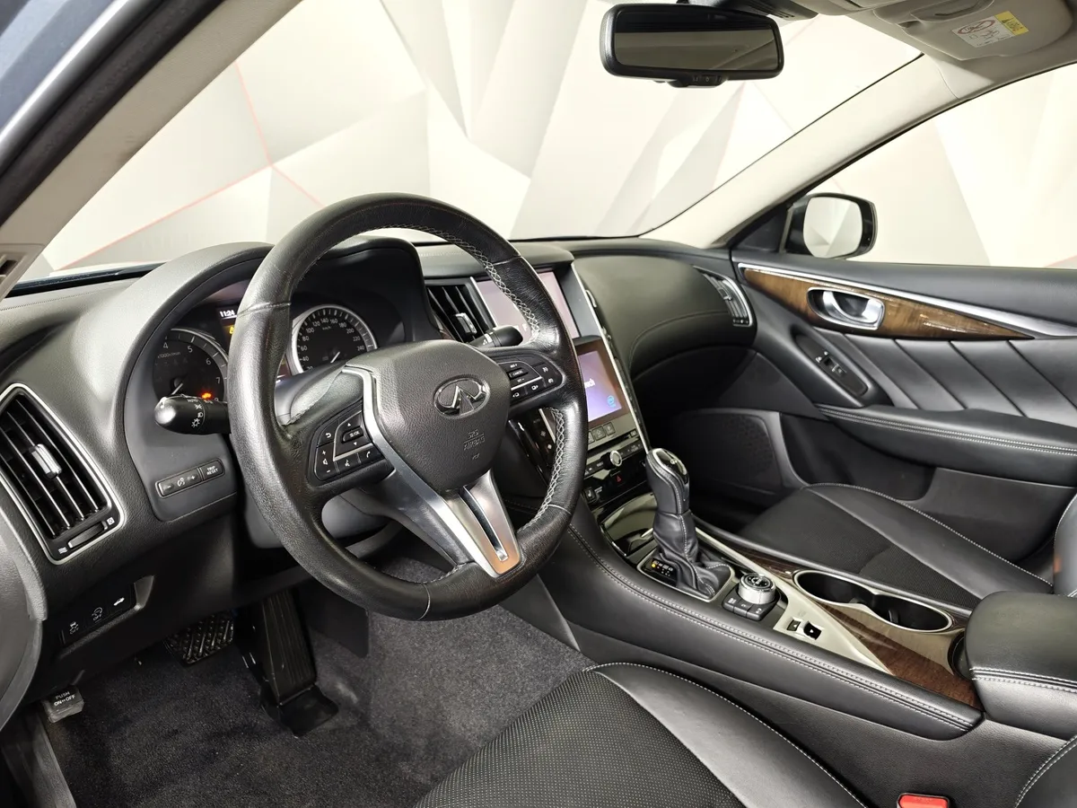 Infiniti Q50 2.0 T AT (211 л.с.) Серый в АВИЛОН. Слайд №19
