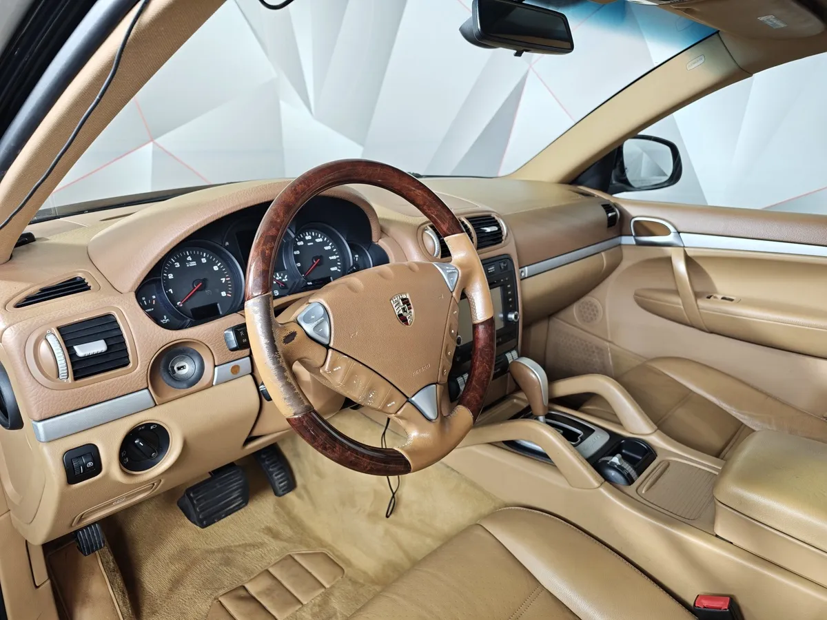 Porsche Cayenne 3.2 MT (250 л.с.) Черный в АВИЛОН. Слайд №18