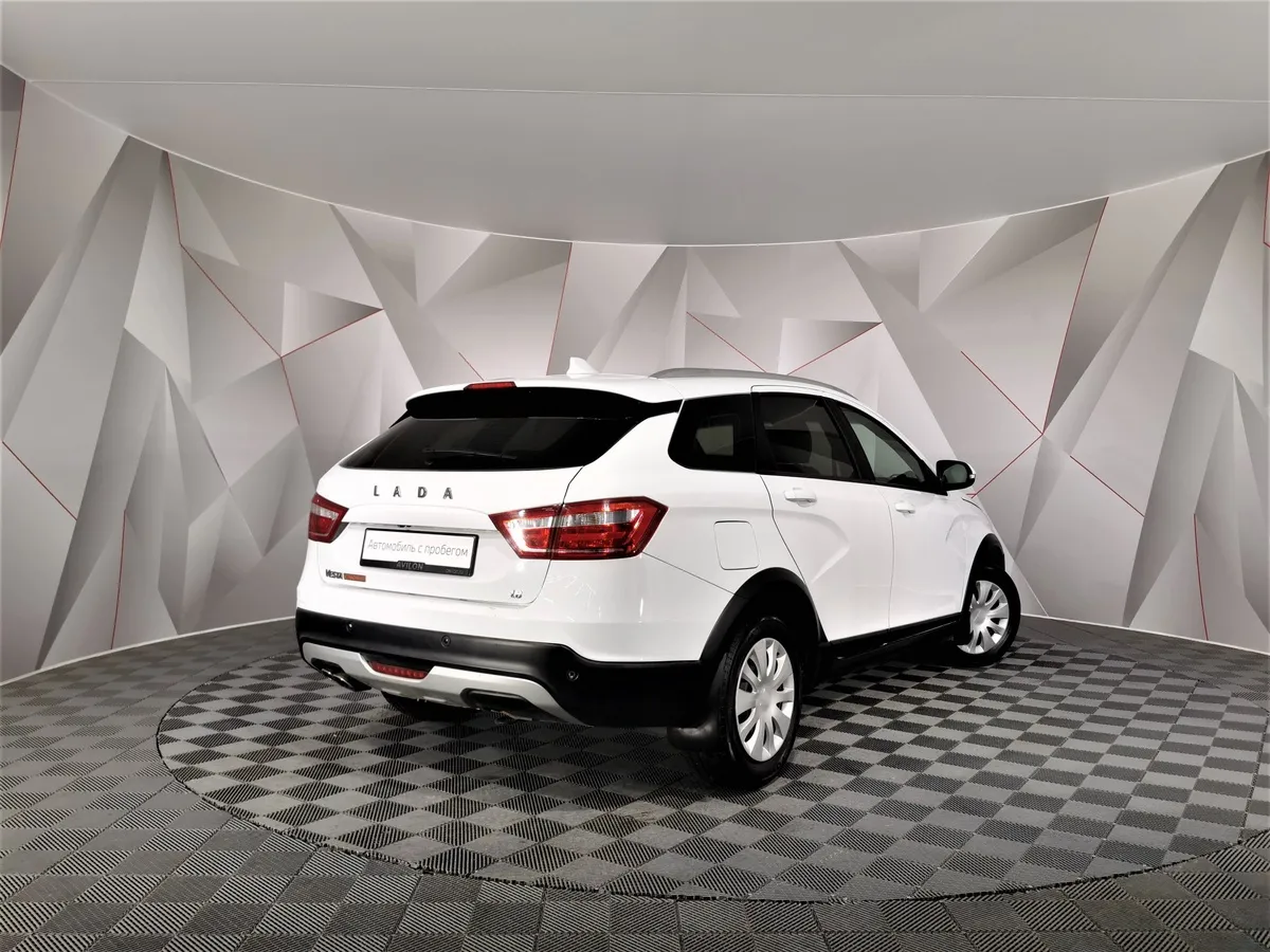 ВАЗ (Lada) Vesta 1.8 AMT (122 л.с.) Белый в АВИЛОН. Слайд №2