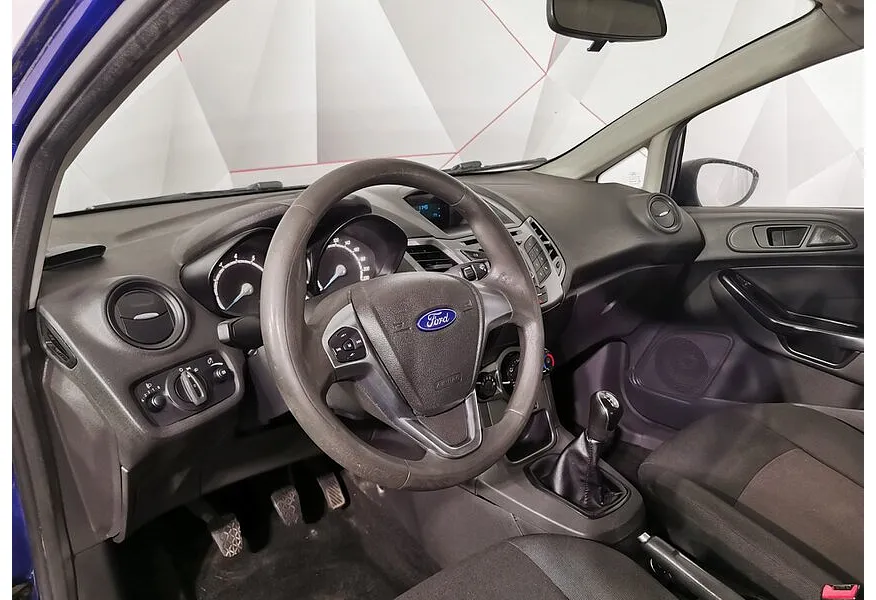 Ford Fiesta 1.6 Ti-VCT MT (85 л.с.) Ambiente Синий в АВИЛОН. Слайд №8