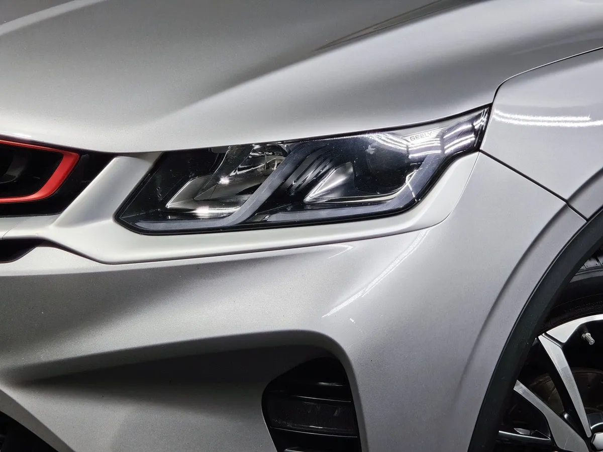 Geely Coolray 1.5T 7DCT 2WD (150 л.с.) Luxury Серый в АВИЛОН. Слайд №10