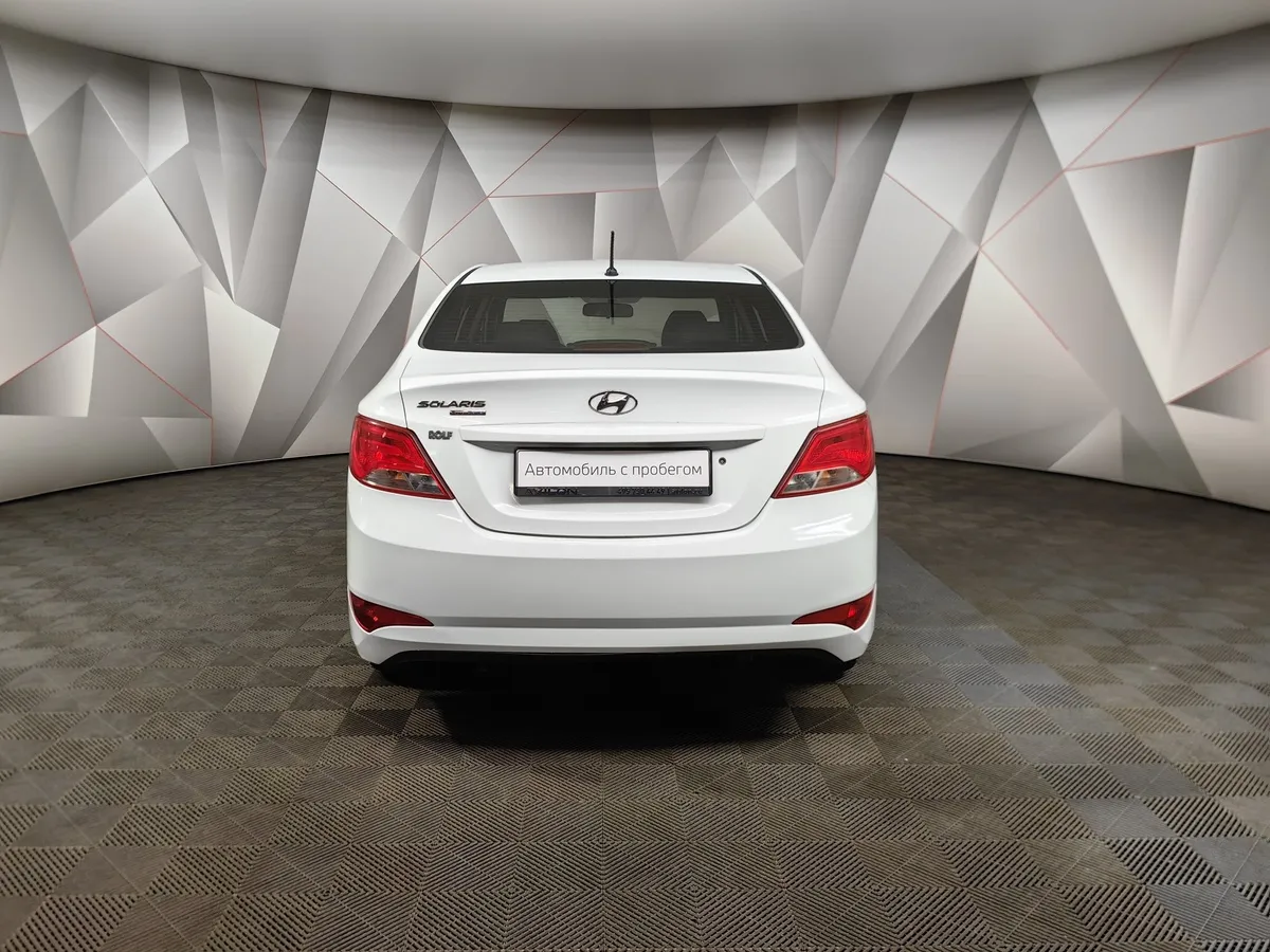 Hyundai Solaris 1.6 AT (123 л.с.) Белый в АВИЛОН. Слайд №8