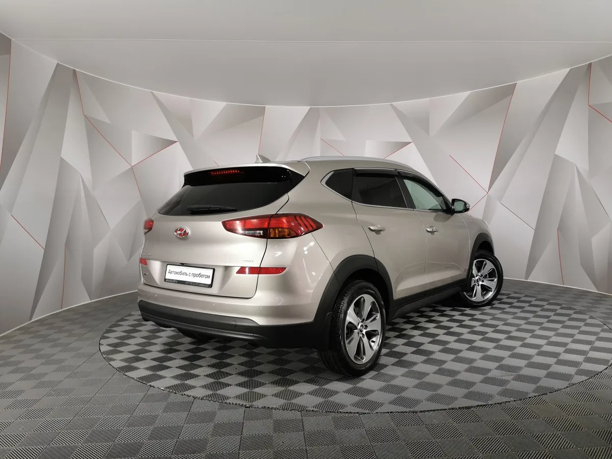 Hyundai Tucson 2.0 (150 л.с.) MPi-6AT-4WD Lifestyle Бежевый в АВИЛОН. Слайд №2