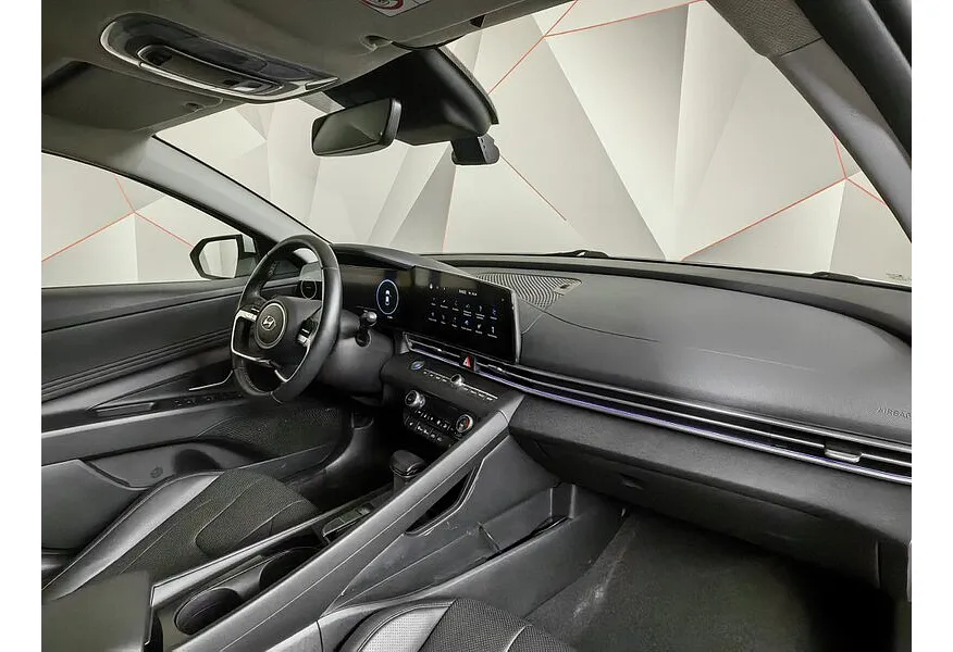 Hyundai Elantra 1.6 - 6AT (128 л.с.) Active Белый в АВИЛОН. Слайд №12